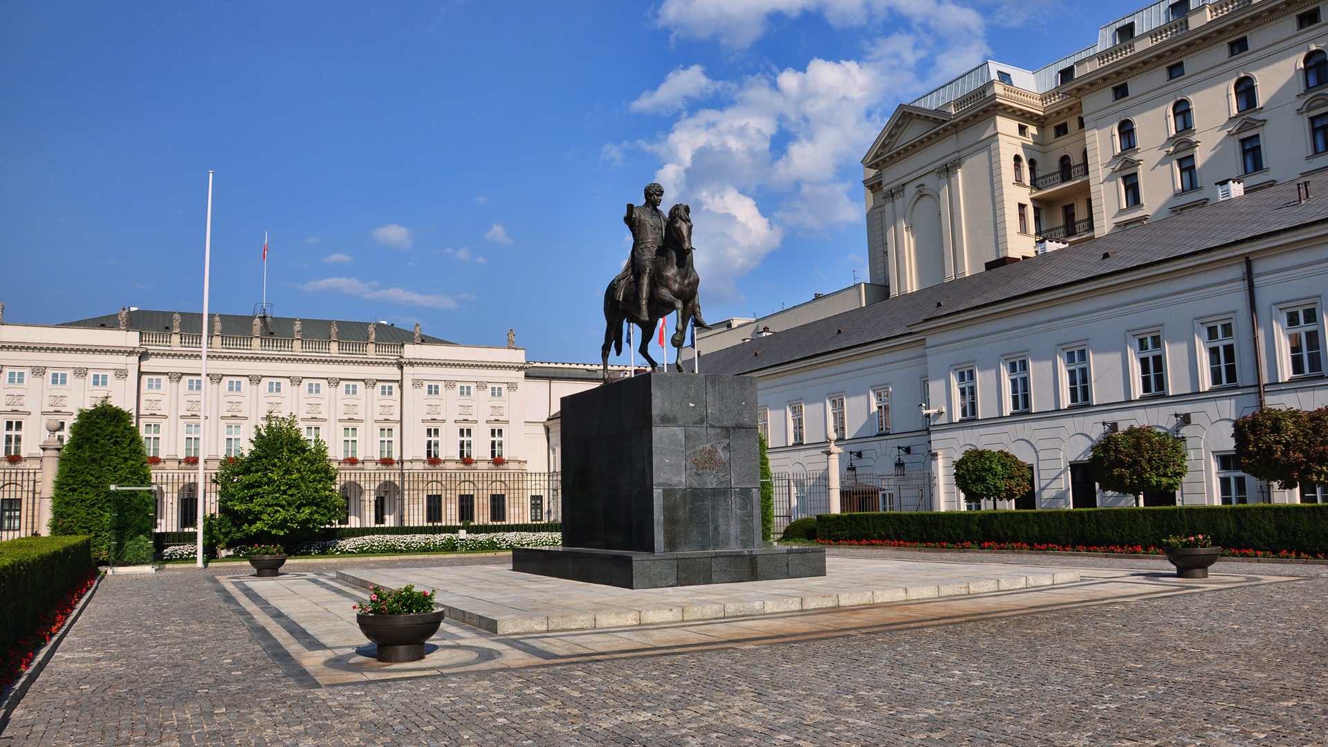 Prezydent: najwyższy przedstawiciel RP i strażnik przestrzegania konstytucji