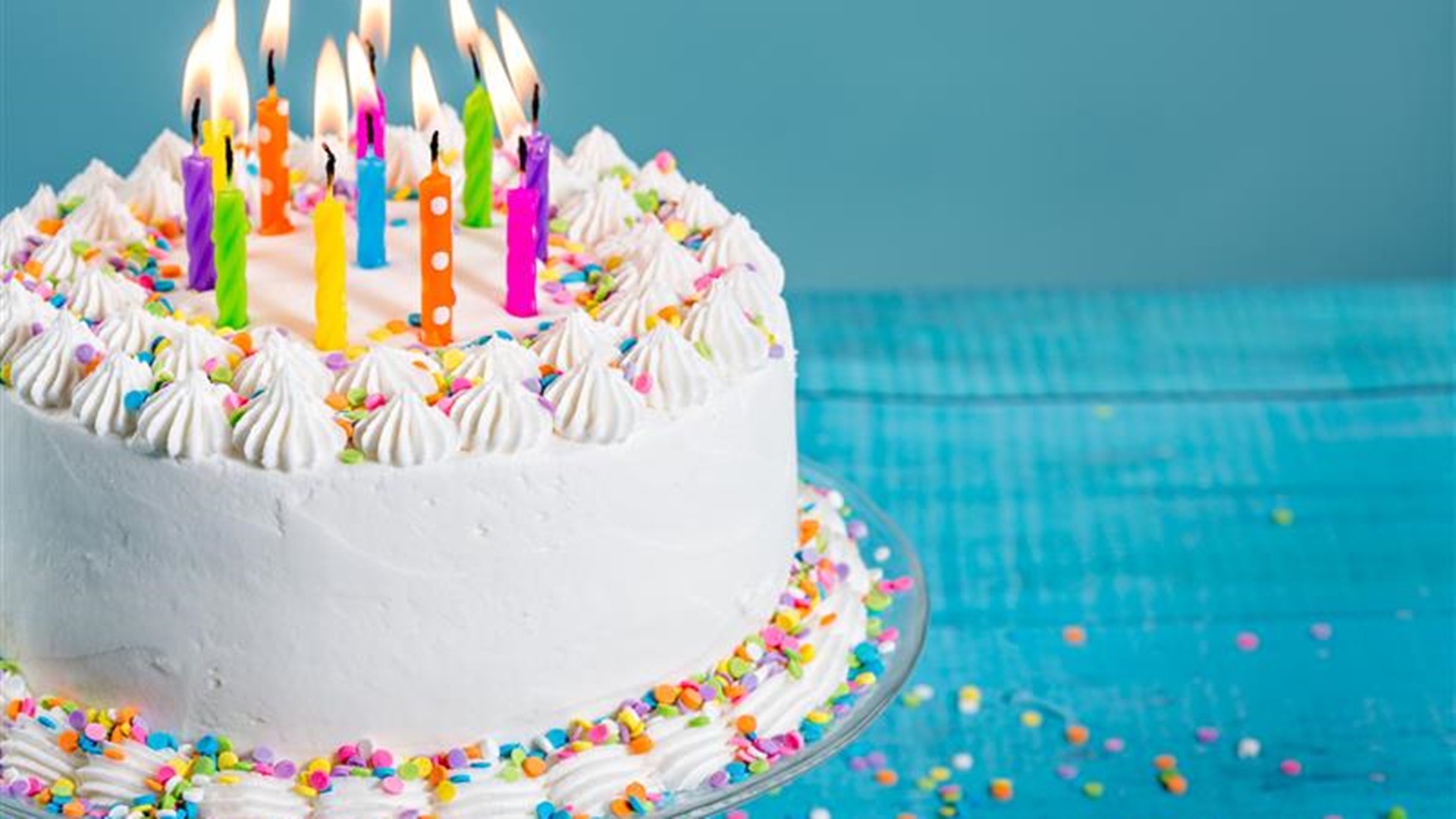 Sanepid: młodzież zakaża się na osiemnastkach