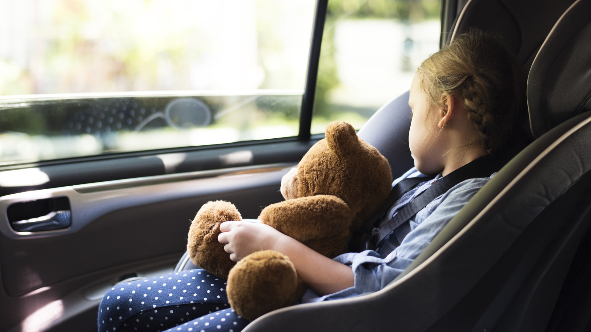 Ekspert: większość dzieci przechodzi bezobjawowo zakażenie koronawirusem