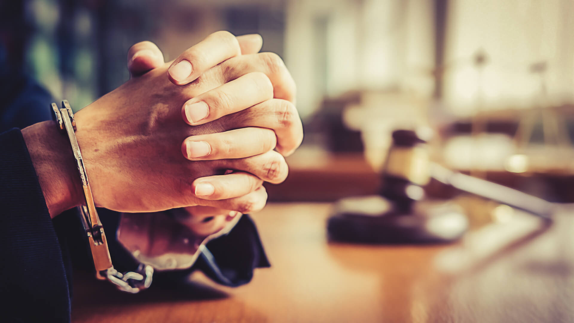 Poszukiwany mężczyzna trafił do aresztu - złamał zakaz zbliżania się do byłej partnerki