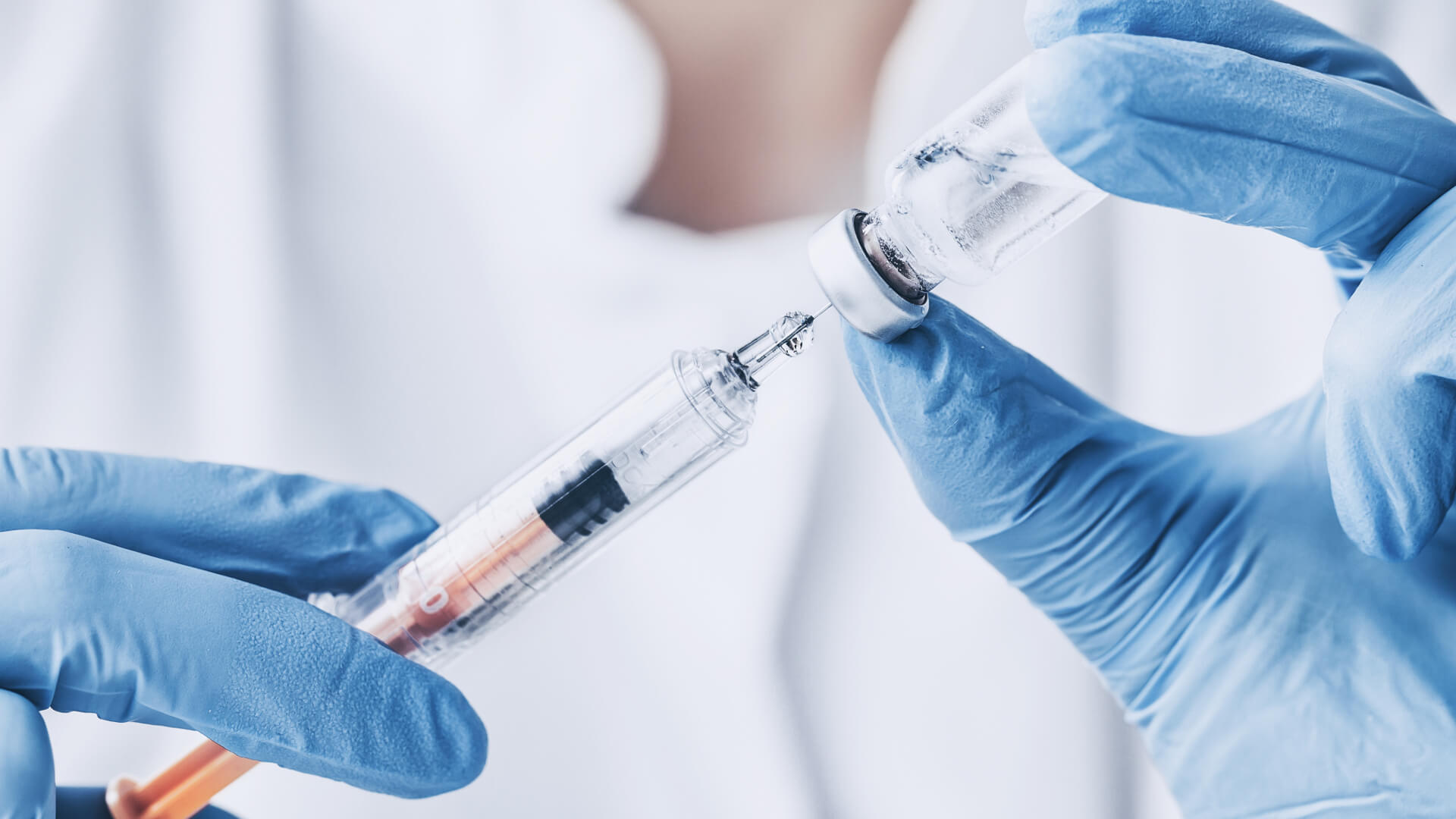 Białostoccy i łomżyńscy seniorzy będą mogli bezpłatnie zaszczepić się przeciwko grypie