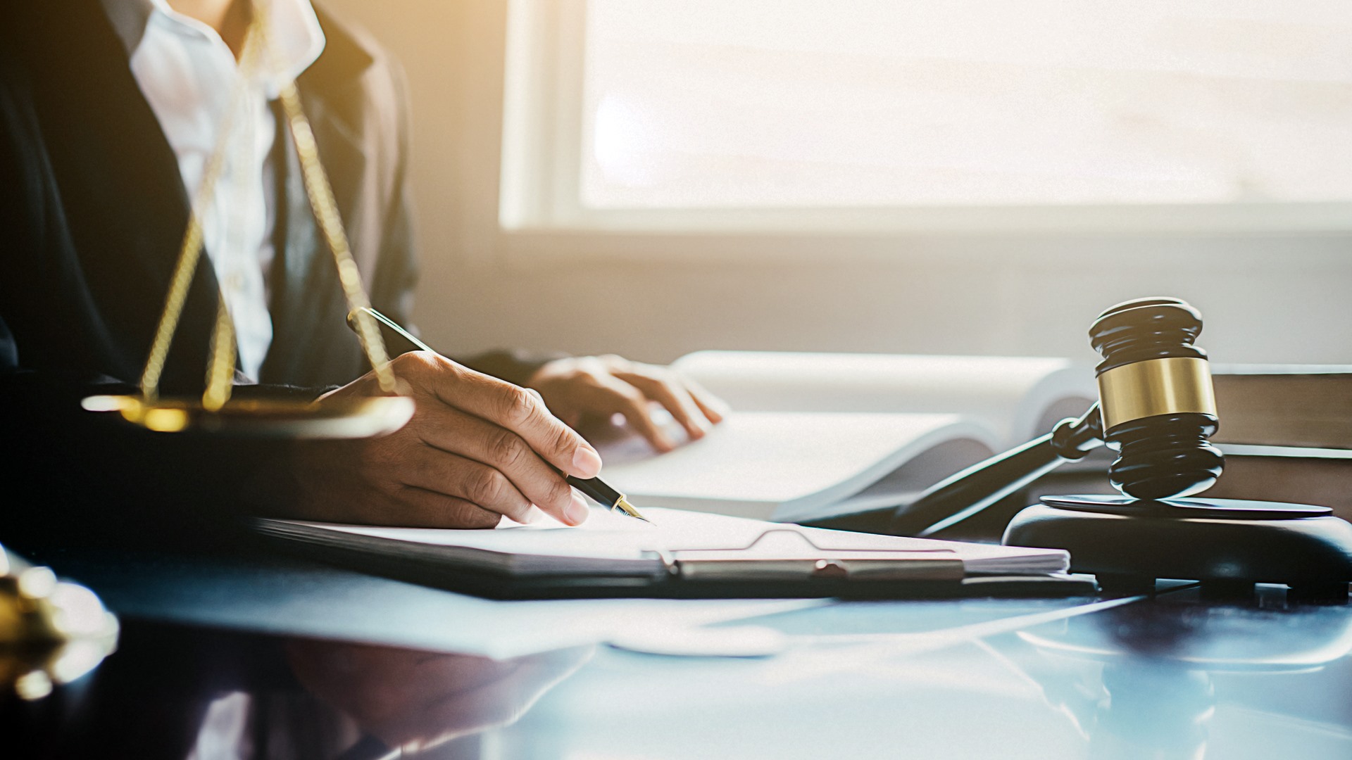 Proces ws. śmiertelnego wypadku na ul. Towarowej w Białymstoku - na ławie oskarżonych kierowcy trzech pojazdów