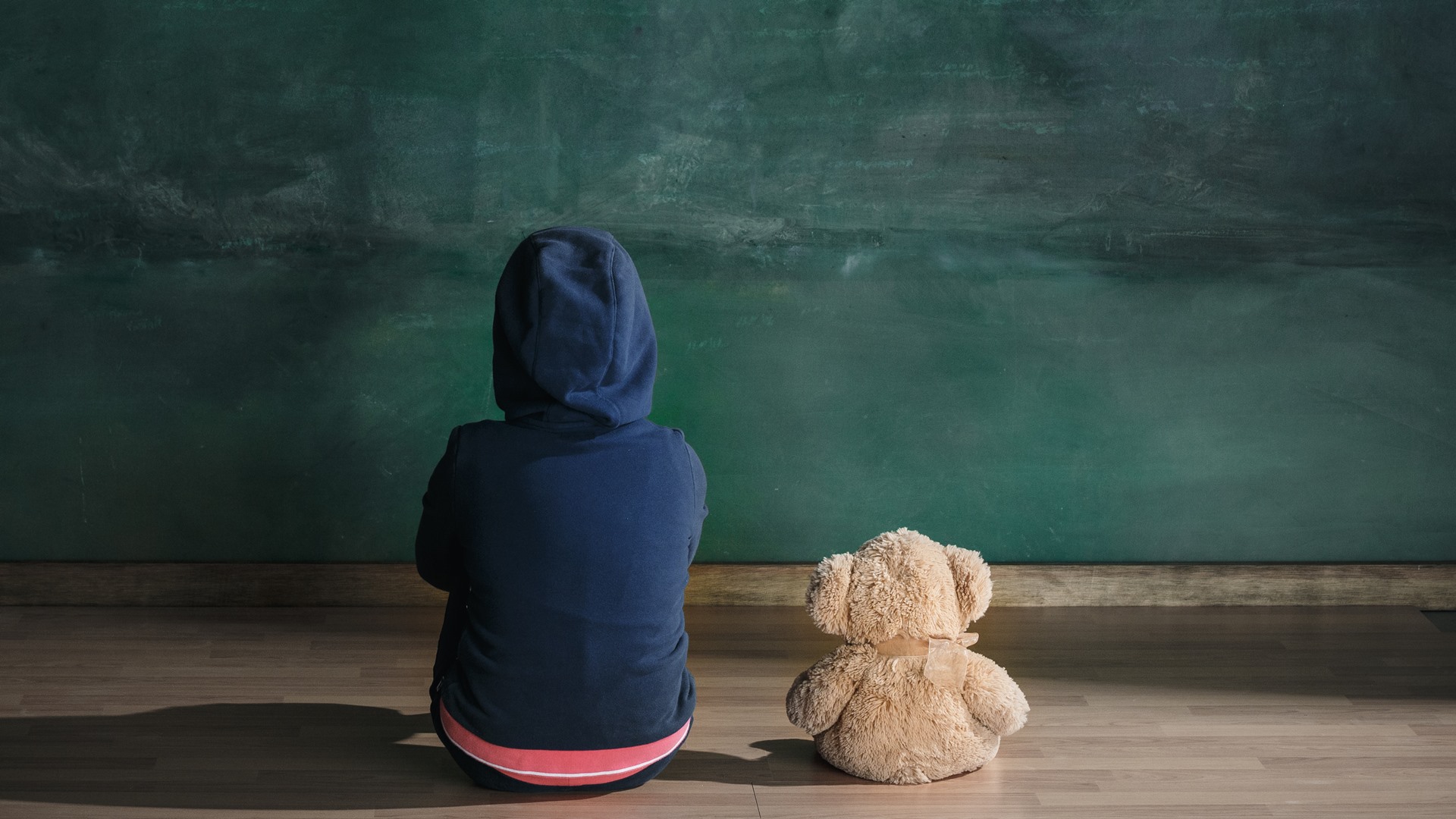 Młodzi ludzie wciąż borykają się z problemami emocjonalnymi - gdzie mogą szukać pomocy