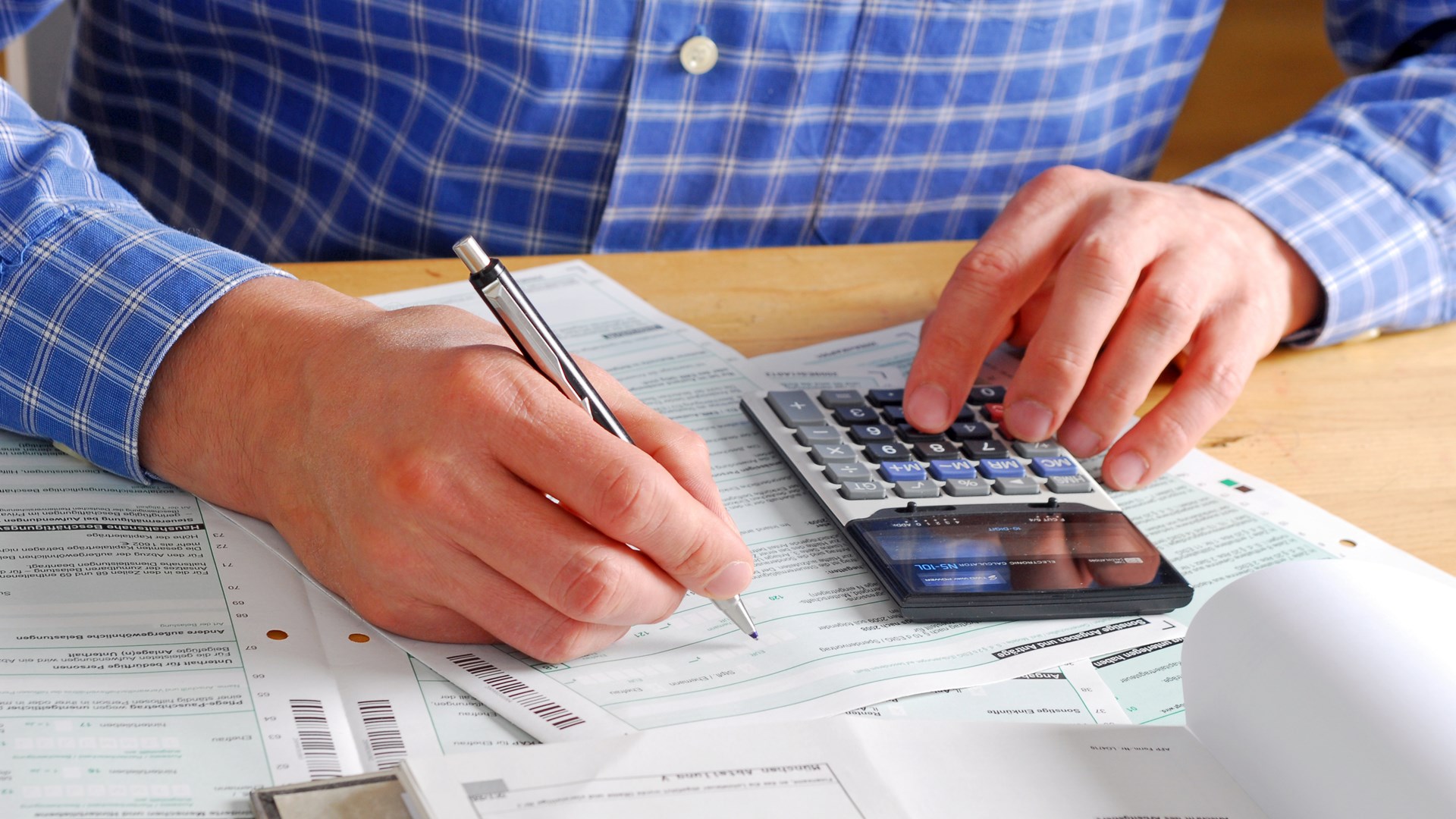 Studenci suwalskiej Państwowej Uczelni Zawodowej pomagają rozliczyć PIT-y