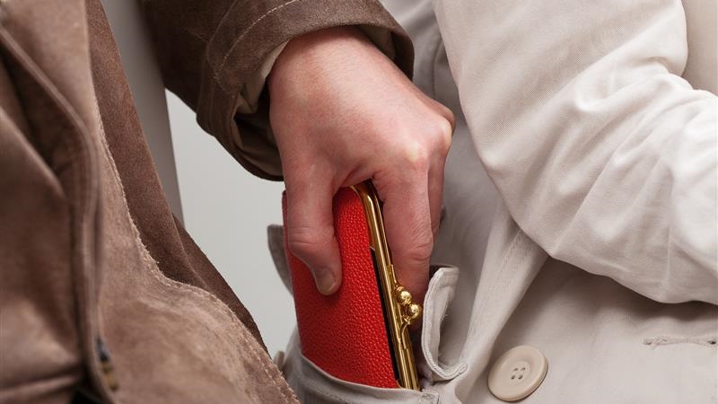 Okres świąteczny - to wzmożony czas "pracy" złodziei - ostrzegają policjanci