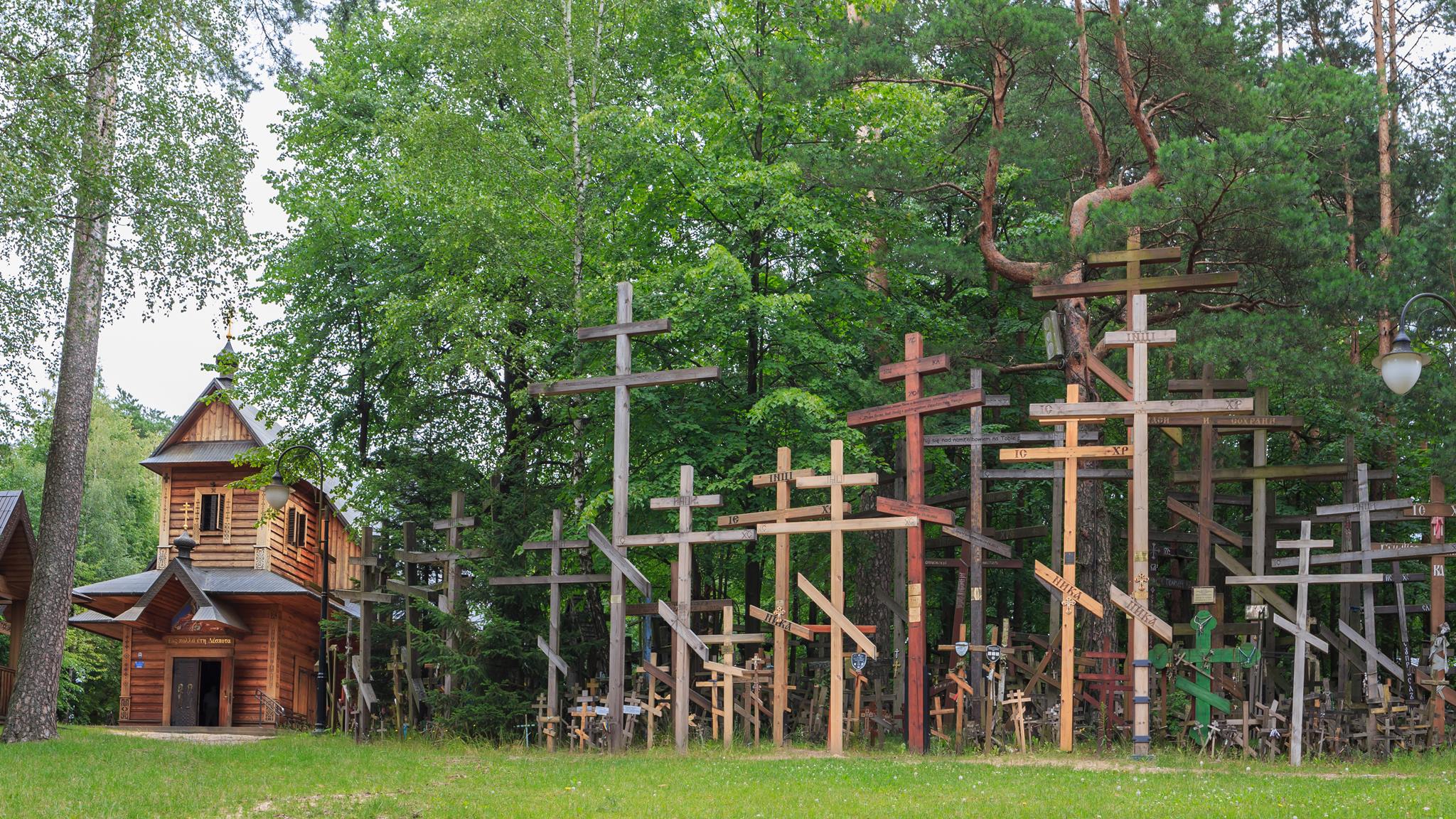 Młodzież pomaga w przygotowaniach do święta na Górze Grabarce