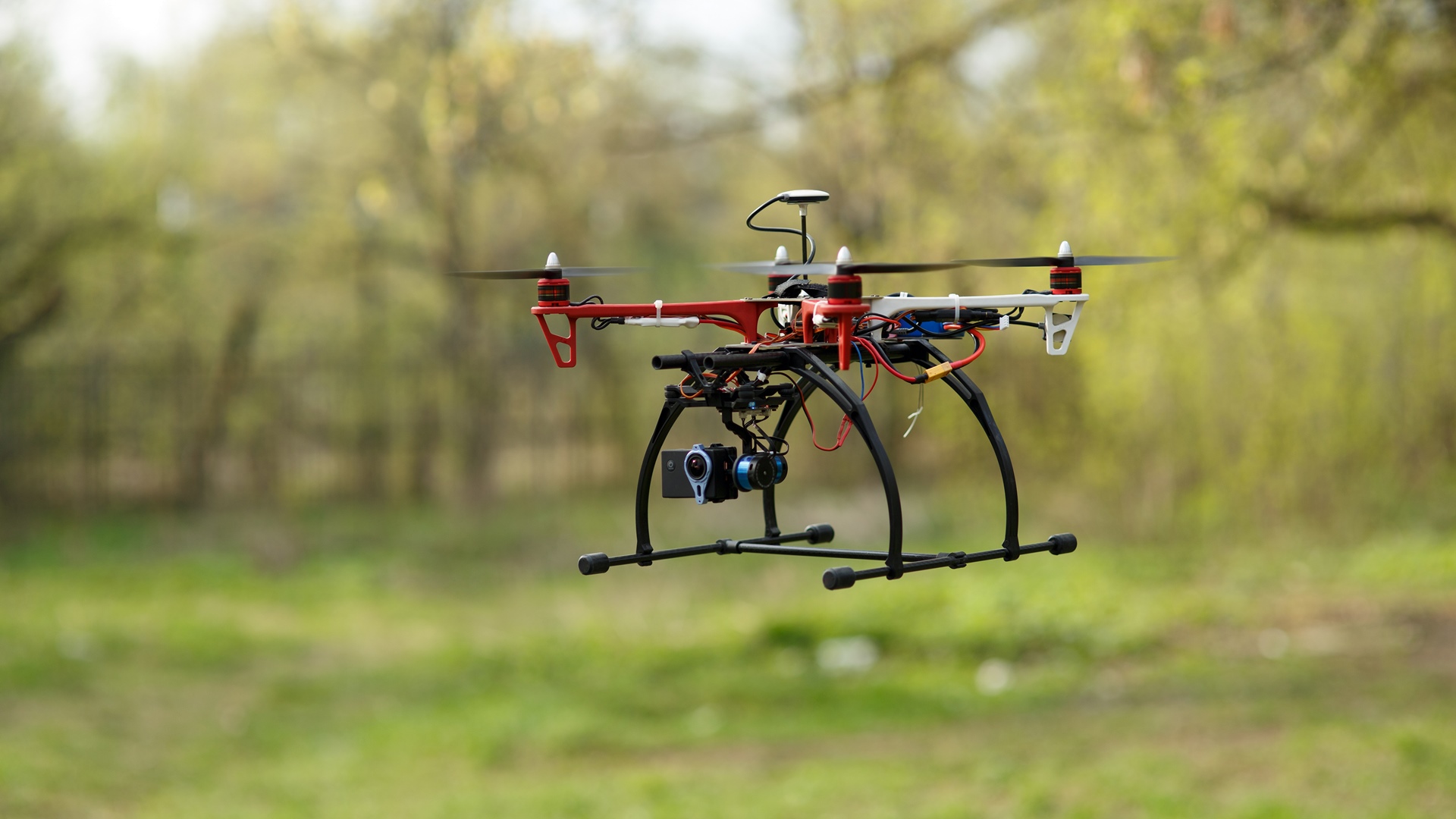 Białostocka Straż Miejska kupi system z dronem do badania jakości powietrza