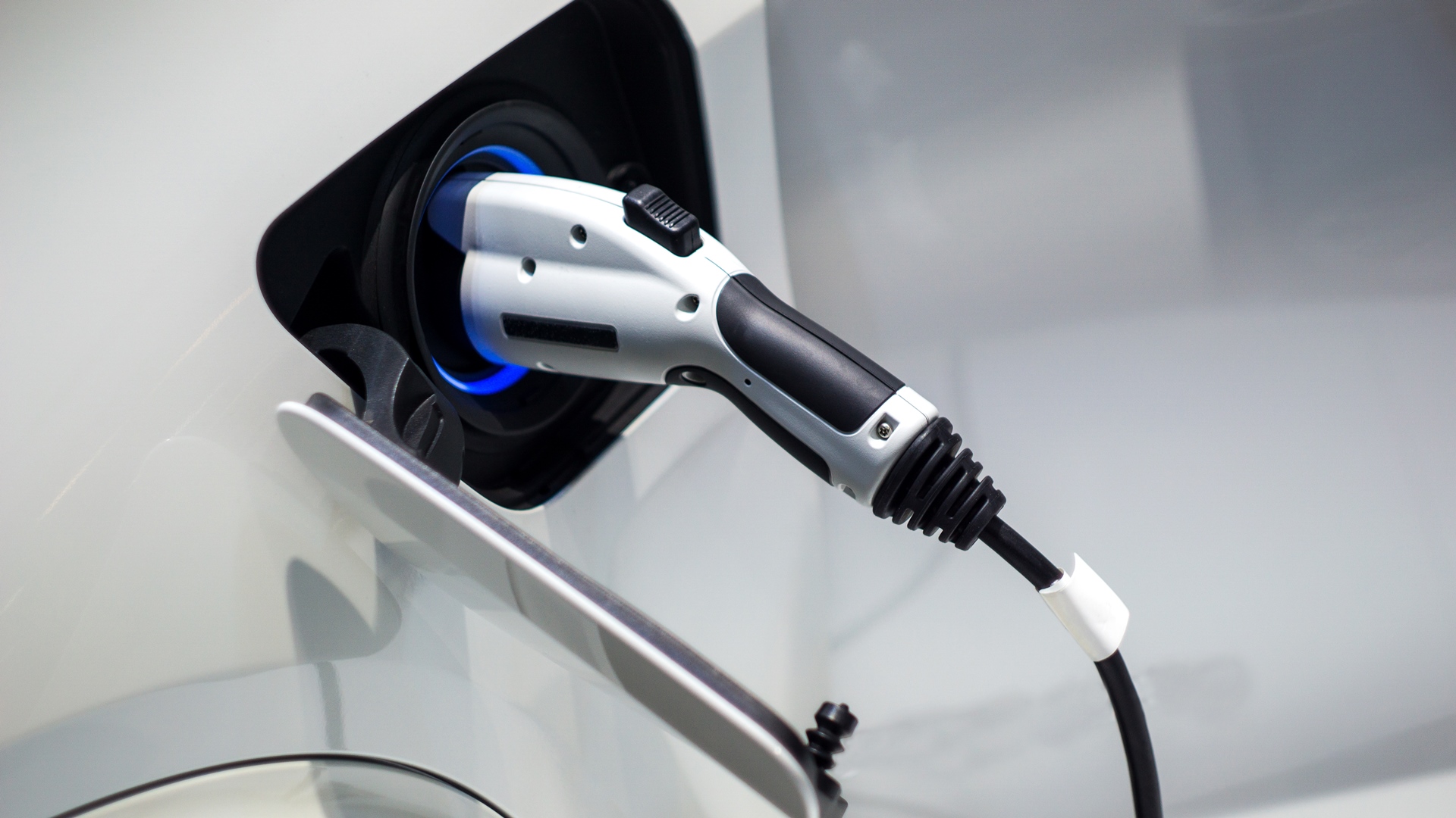 Unieważniony przetarg na auta elektryczne dla białostockiego magistratu