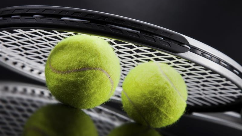 Pewny awans Świątek, porażka Majchrzaka i męskiego debla