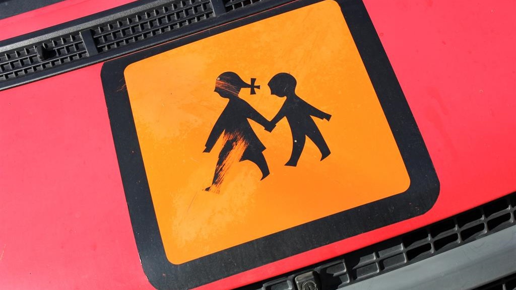 Podlascy policjanci zachęcają do zgłaszania autobusów, którymi dzieci i młodzież wyjadą na letni wypoczynek