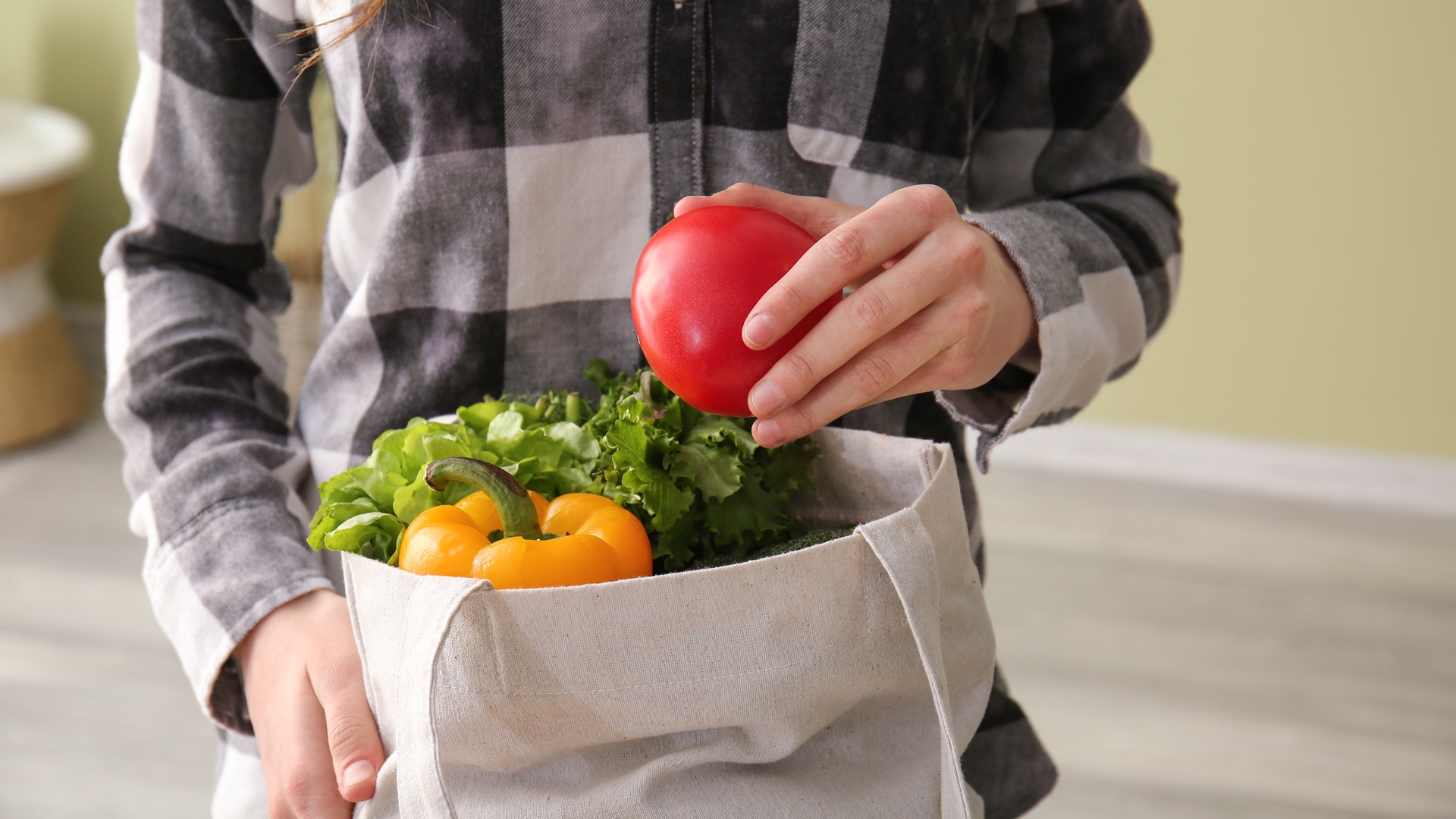 W warzywniakach zostawiamy coraz więcej pieniędzy