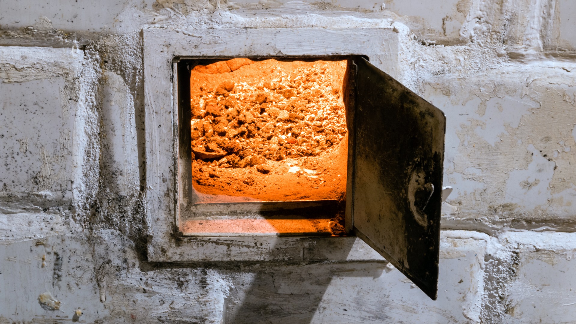 Suwalscy radni chcą, by miasto lepiej kontrolowało to, czym mieszkańcy palą w piecach