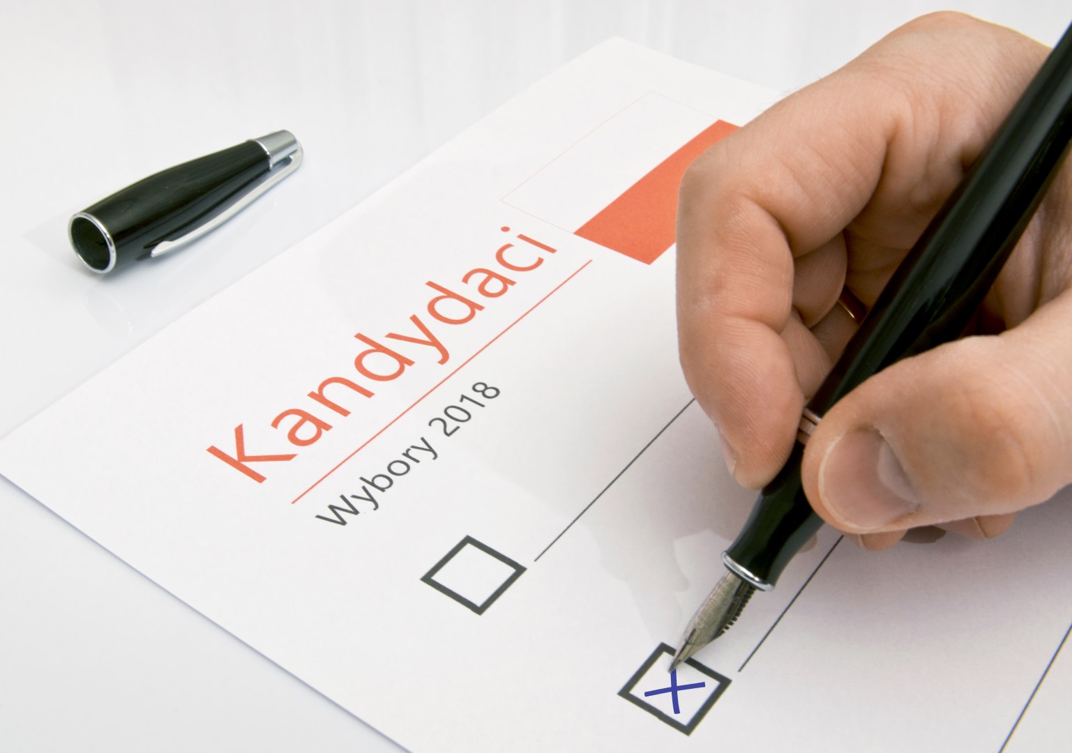 W czterech miejscowościach Suwalszczyzny o tym kto zostanie radnym, zadecydowało losowanie