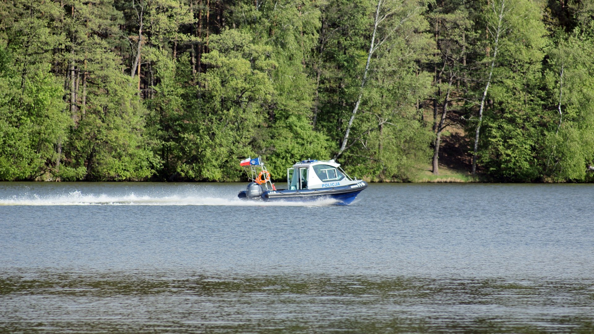 Czy w Augustowie powinien powstać wodny posterunek policji?