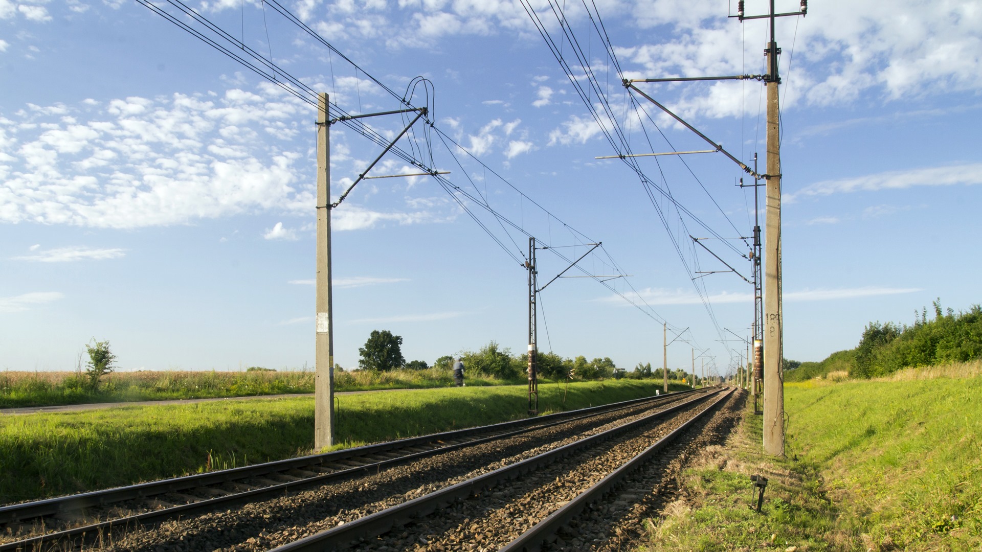 Remont przejazdu drogowo-kolejowego w Żedni - kierowców czekają utrudnienia