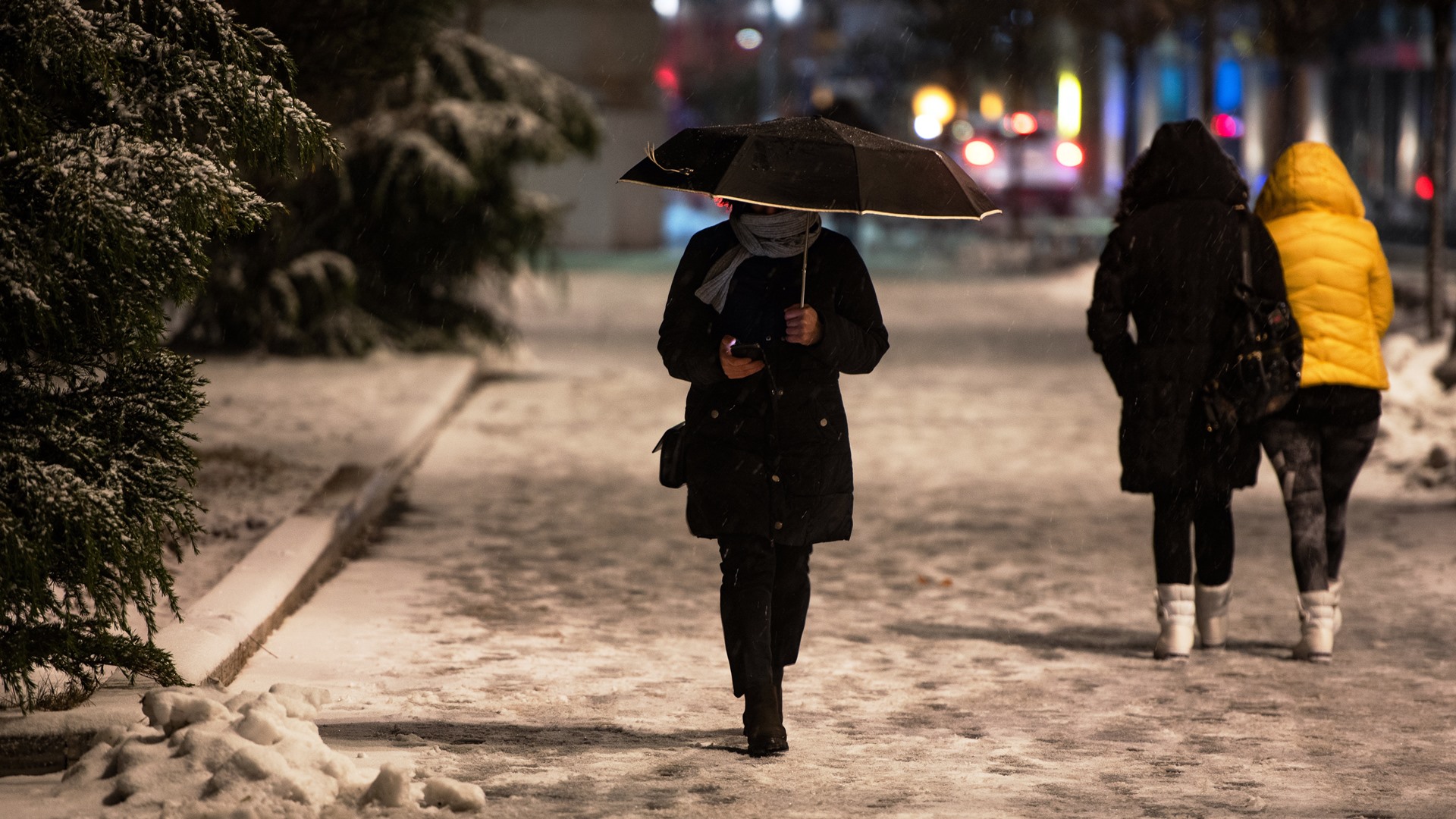 Długie przebywanie w zimnie może mieć poważne konsekwencje dla zdrowia