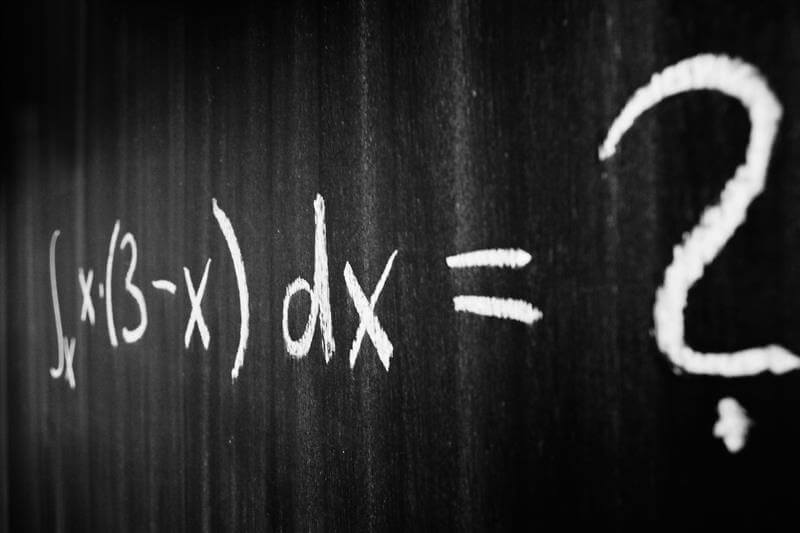 Blisko 150 rodziców podpisało się pod apelem o niegłosowaniu nad projektem nowej siatki szkół