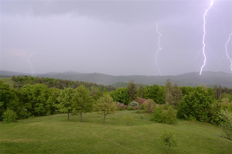 Burze nad regionem – strażacy interweniowali kilkadziesiąt razy