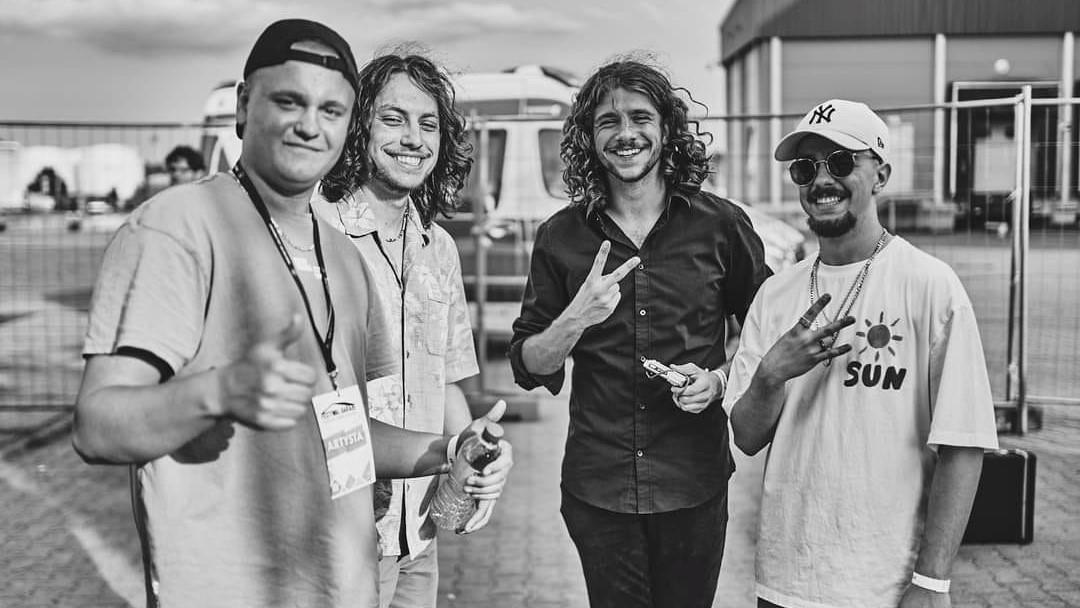 Opowieści różnej treści - The Boars