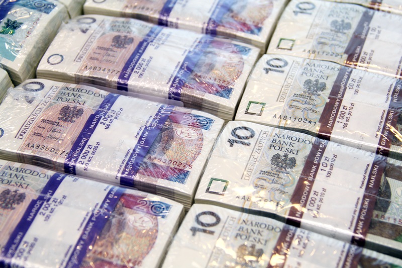 Miliony euro wrócą do Brukseli? - felieton Tomasza Kubaszewskiego