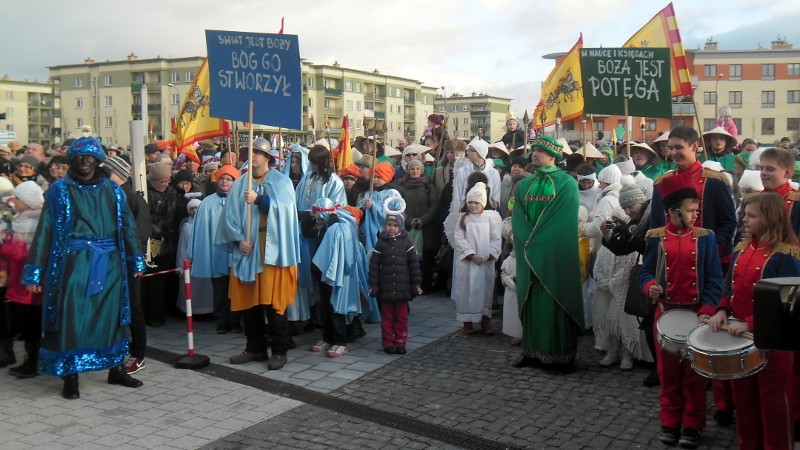 Orszaki Trzech Króli przejdą w niedzielę m.in. w Suwałkach, Augustowie i w Lipsku