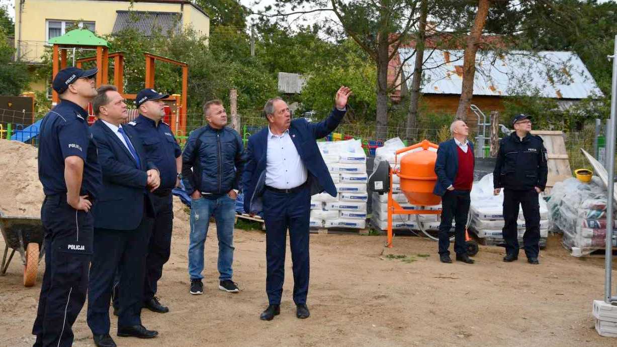 Przed dużym wyzwaniem staną policjanci, którzy za trzy miesiące wprowadzą się do nowego posterunku w Raczkach