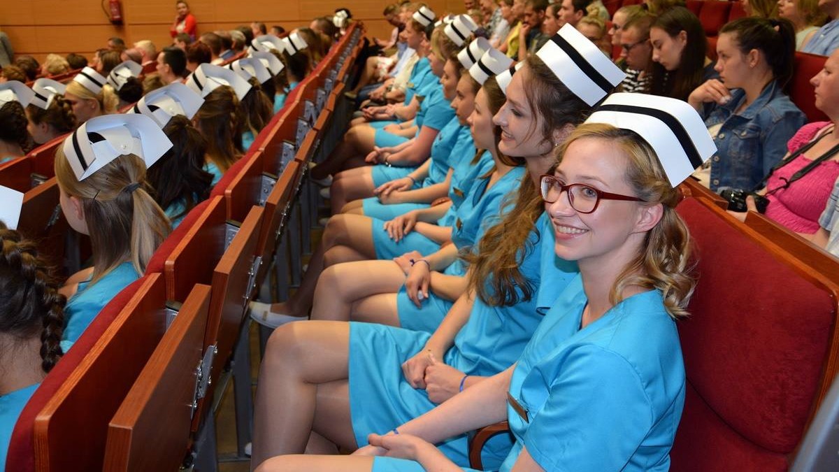 800+ dla suwalskich studentek pielęgniarstwa