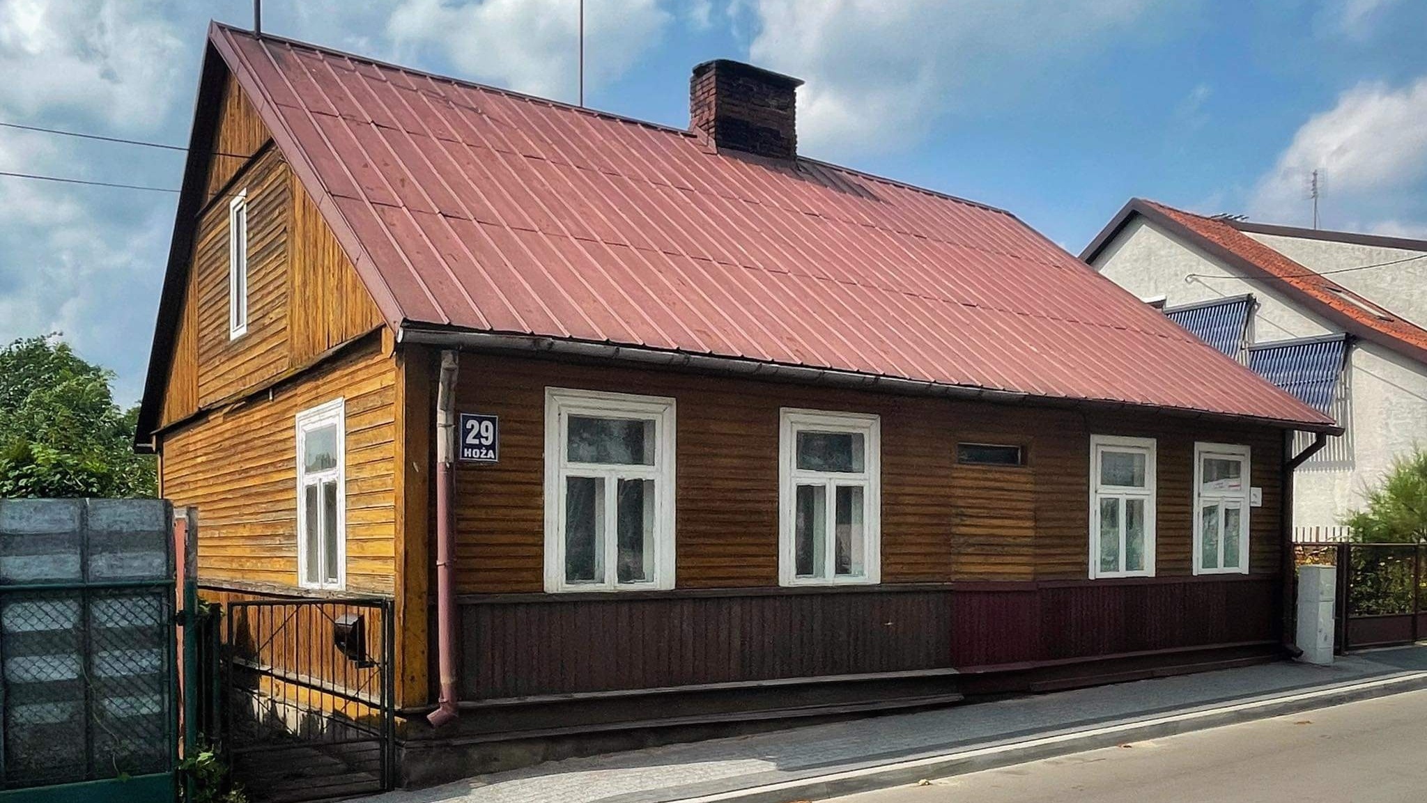 Siedziba Centrum Aktywności Seniora w Augustowie jest w bardzo złym stanie