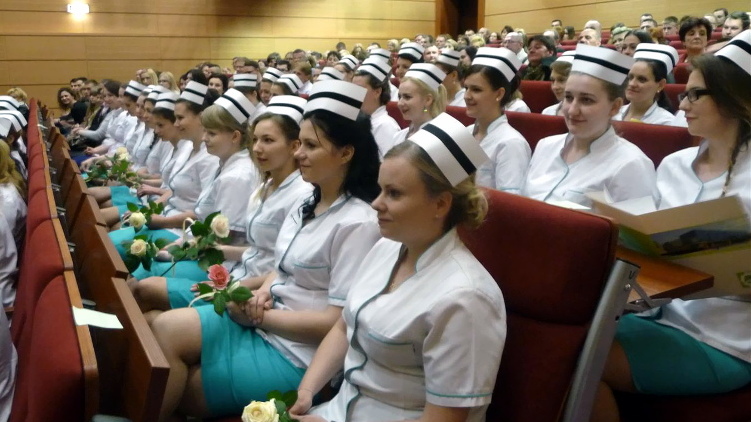 Rządowy program ma zatrzymać młode pielęgniarki w Suwałkach