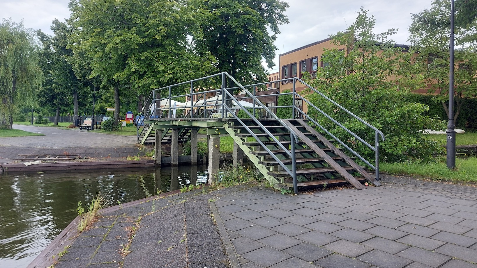 W Augustowie opóźni się budowa dwóch kładek wzdłuż brzegu Netty