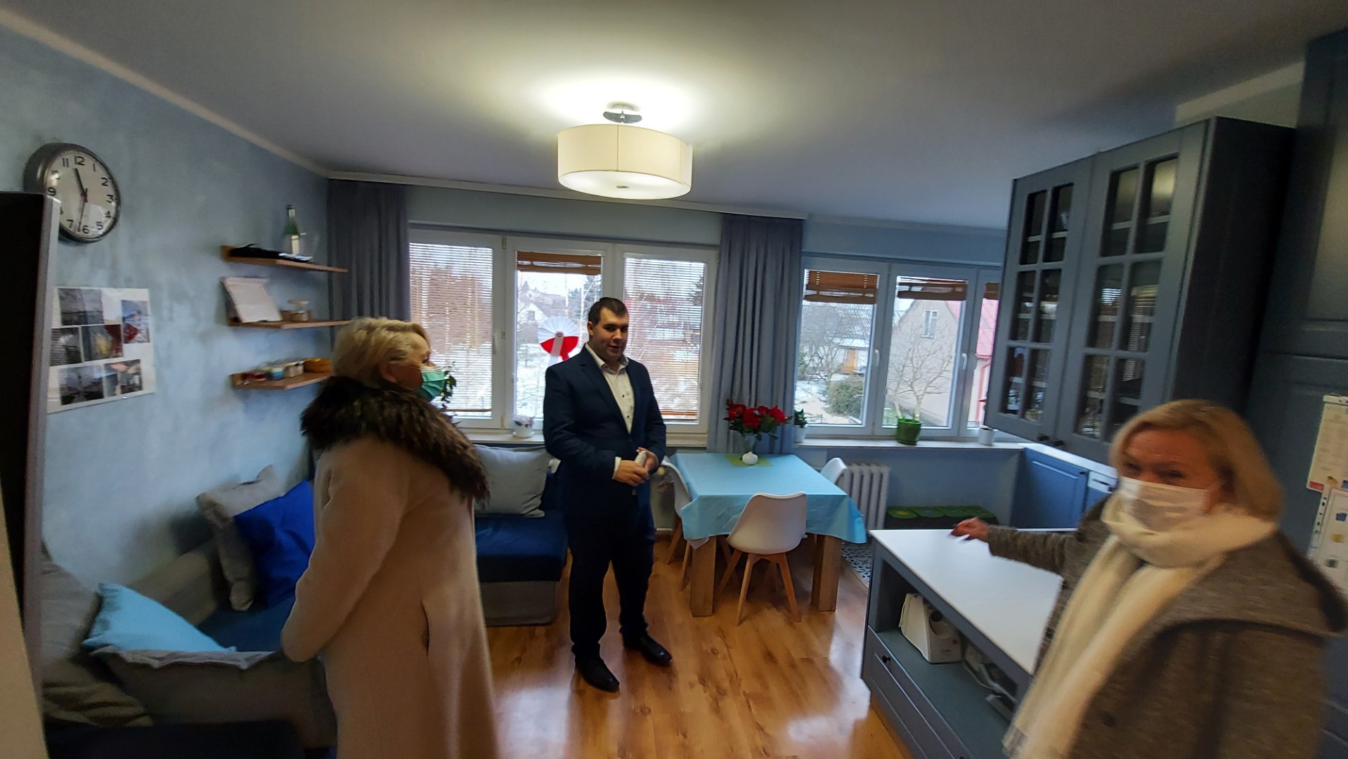 Dorosłe osoby z niepełnosprawnością intelektualną uczą się samodzielności dzięki mieszkaniom wspomaganym