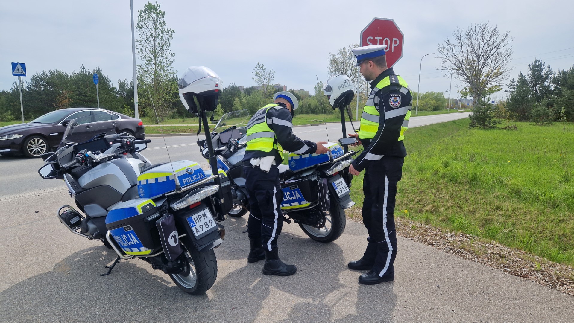 Z okazji rozpoczynającej się majówki suwalscy policjanci kontrolują prędkość oraz trzeźwość kierowców