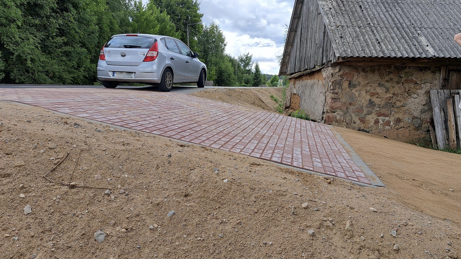 Mieszkańcy Nowej Wsi doczekali normalnego podjazdu