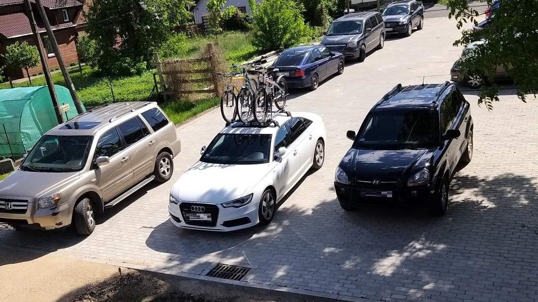 Nie czekając na rozstrzygnięcie sądowego sporu, władze Augustowa zbudowały parking przy ulicy Rybackiej