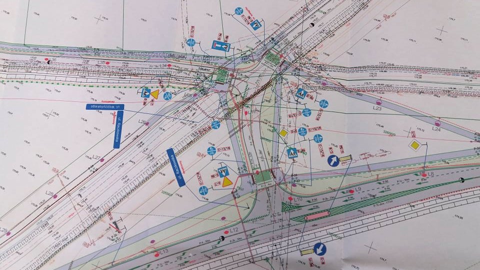Duże zmiany czekają kierowców na suwalskiej ulicy Raczkowskiej. Nie będzie nowego ronda