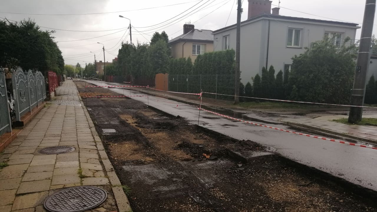 Suwałki. Mieszkańcy ul. Klonowej mają problem z dojechaniem do domów