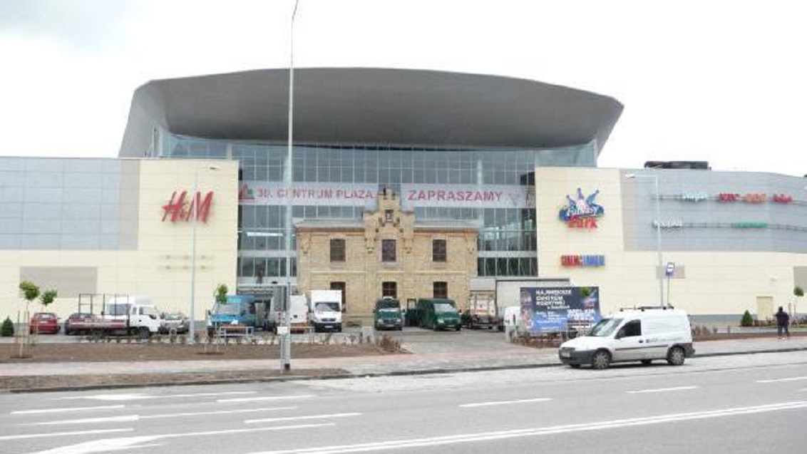 Suwalscy radni PiS uważają, że władze miasta powinny wstrzymać się z wydaniem zgody na rozbudowę centrum handlowego Plaza