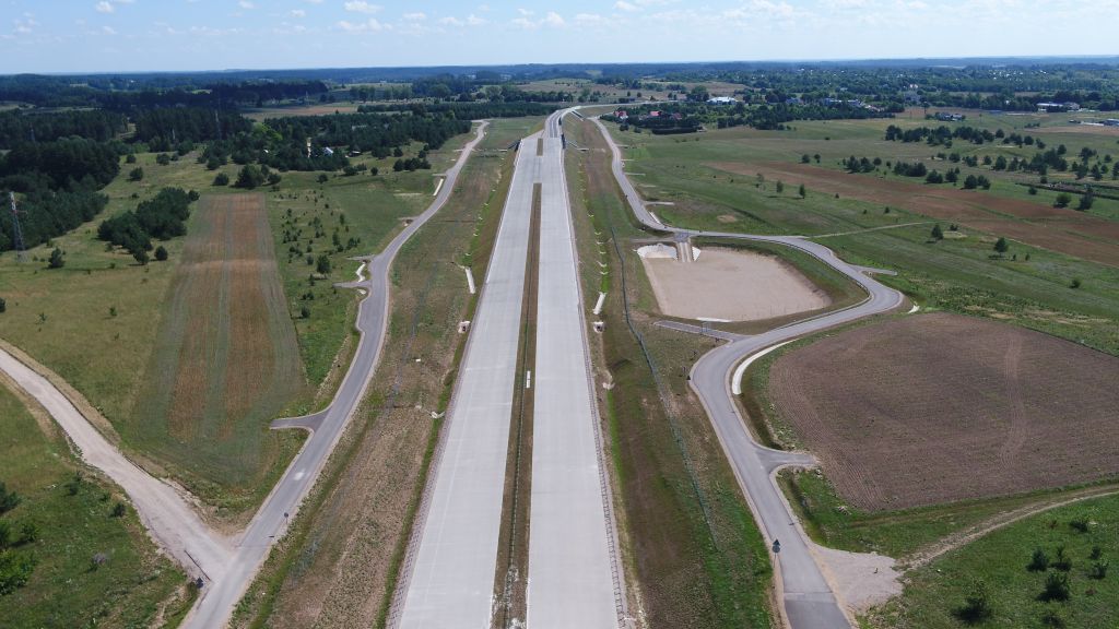 Na całej długości obwodnica Suwałk jest już wylana betonem