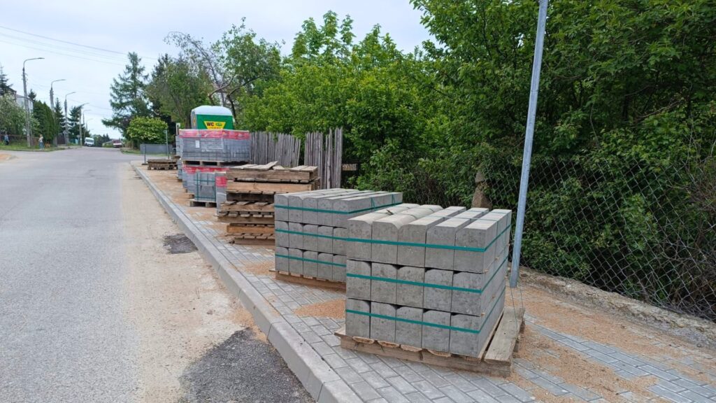 W Suwałkach trwają remonty cząstkowe m.in. chodników