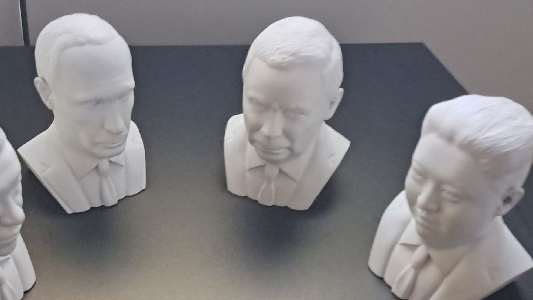 Sztuka mięsa w suwalskiej galerii - felieton Tomasza Kubaszewskiego