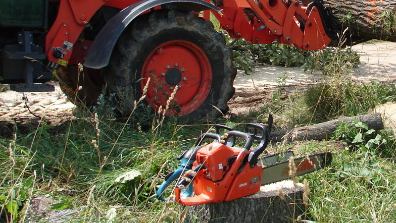 Znów giną piły. Okradziono kilku rolników
