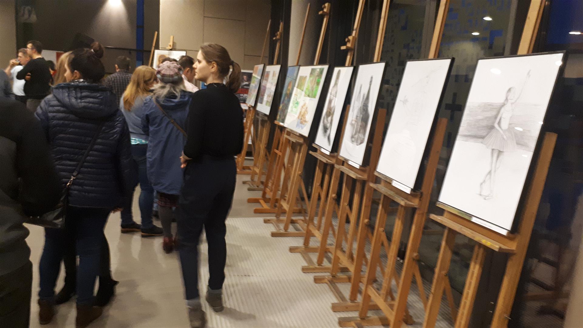 Młodzi komentują rzeczywistość. Wystawa w SOK