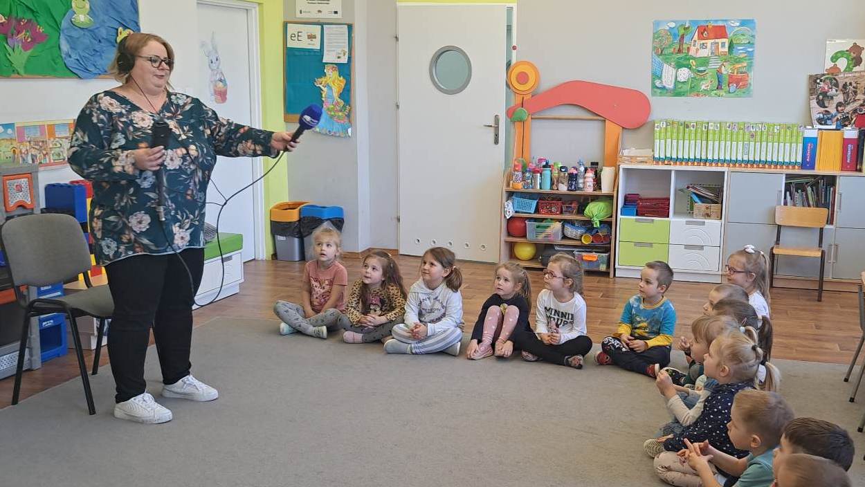 Świat według przedszkolaków - tata robi beton, a mama jest policją