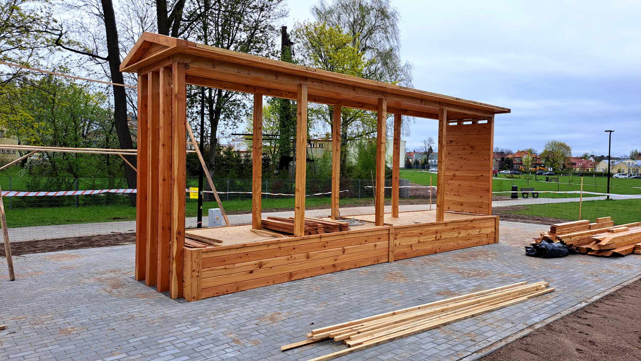 Jeszcze w tym miesiącu, tężnia solankowa stanie na suwalskich bulwarach