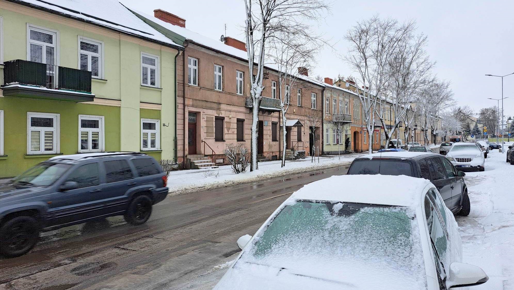 Władze Suwałk mają pomysł na rozwiązanie problemu z parkowaniem na ulicy Hamerszmita