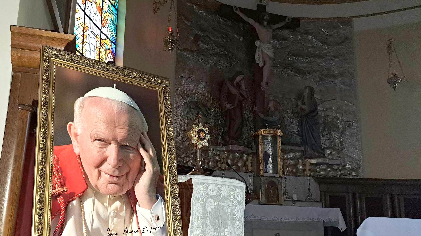 Mieszkańcy gminy Raczki wyrażą swój sprzeciw wobec ataków na Jana Pawła II