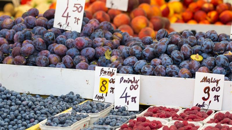 Chciała kupić 100 kilogramów jagód i malin - została oszukana