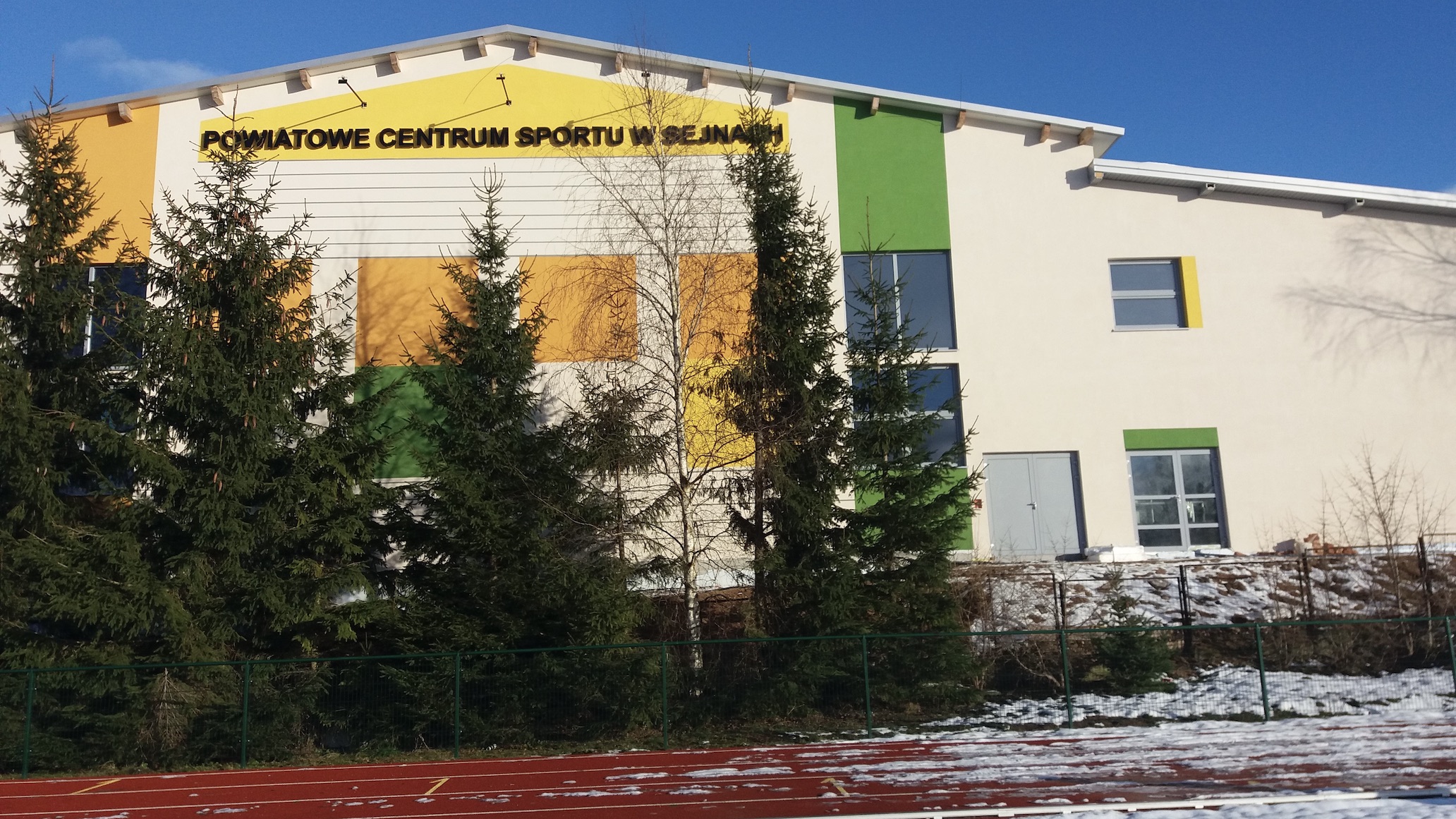 Kto w godzinach lekcyjnych skorzysta z Powiatowego Centrum Sportu w Sejnach?