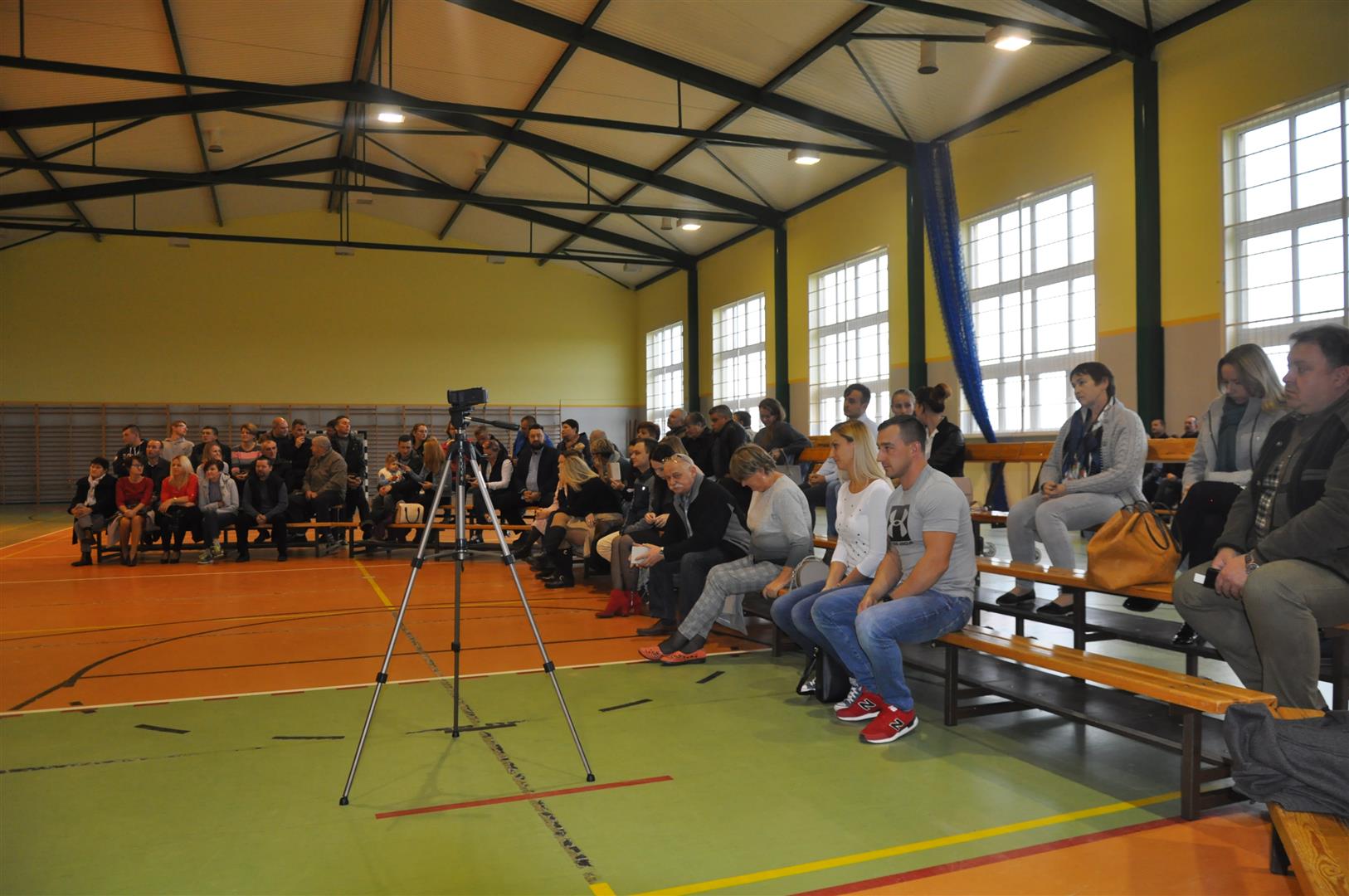 Nowinka. Debata, której nie było