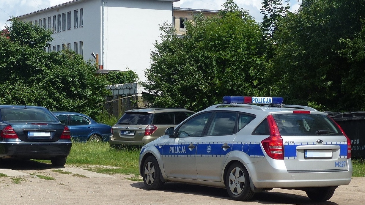 Zwłoki przy Wigierskiej. Prokuratura ustala przyczynę śmierci 69-latka